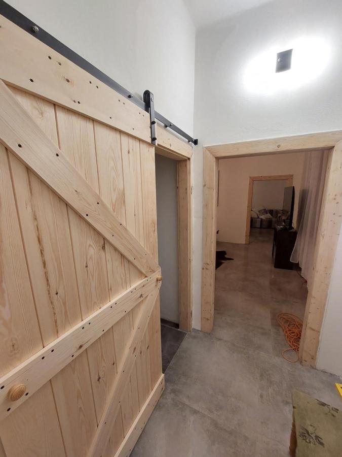Padre Pio Apartments Family 科希策 外观 照片